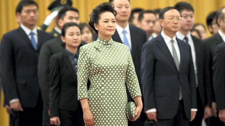 Peng Liyuan alla conferenza ONU per la prevenzione ed il trattamento della tubercolosi