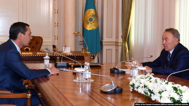 La democratizzazione interrotta del mondo ex sovietico: i paesi del Turkestan / 1