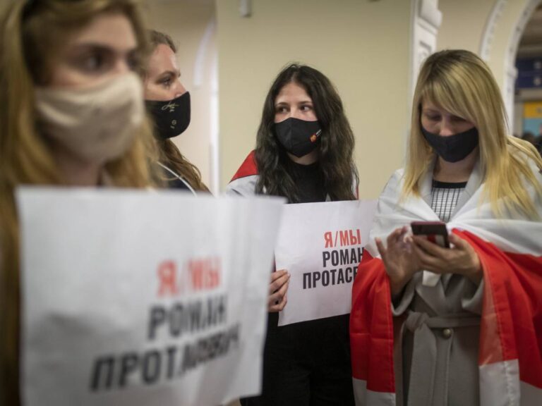 Cosa sappiamo del volo Ryanair Atene-Vilnius dirottato a Minsk