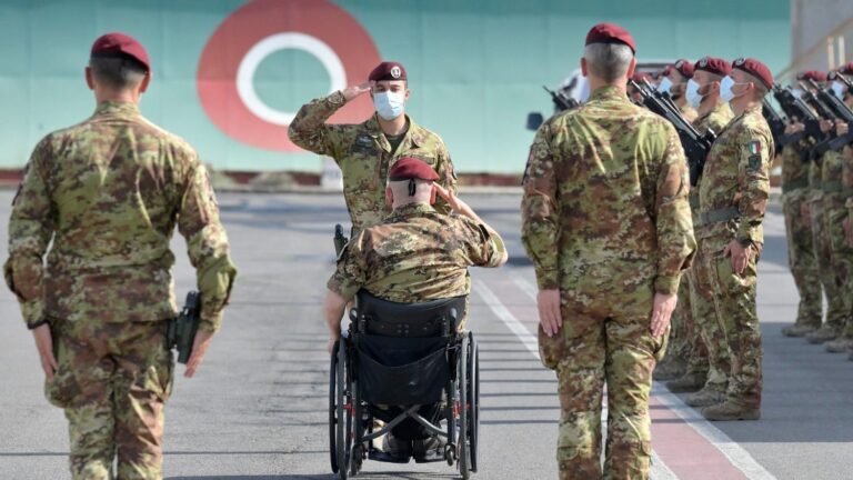 L’Italia ammaina la bandiera a Herat