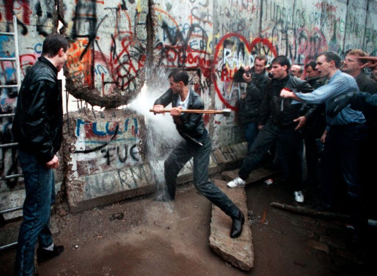 9 Novembre 1989: La caduta del Muro di Berlino