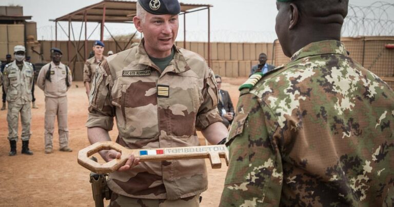 Operazione Barkhane: l’esercito francese lascia Timbuctu