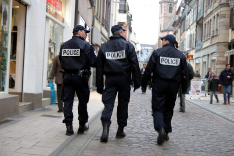Francia: arrestato un cittadino franco-siriano per complicità in crimini di guerra