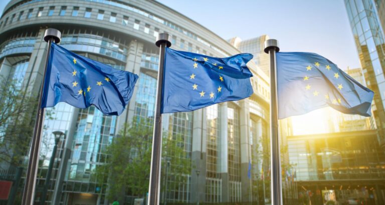 UE, nuove regole per rafforzare la migrazione lavorativa legale