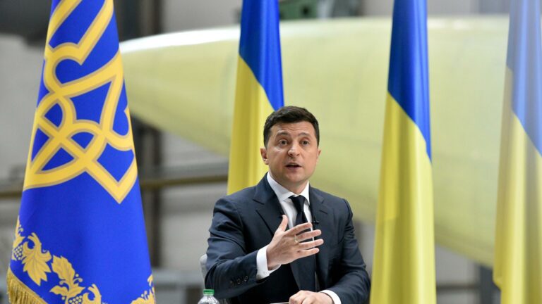 L’Ucraina rompe le relazioni diplomatiche con Mosca