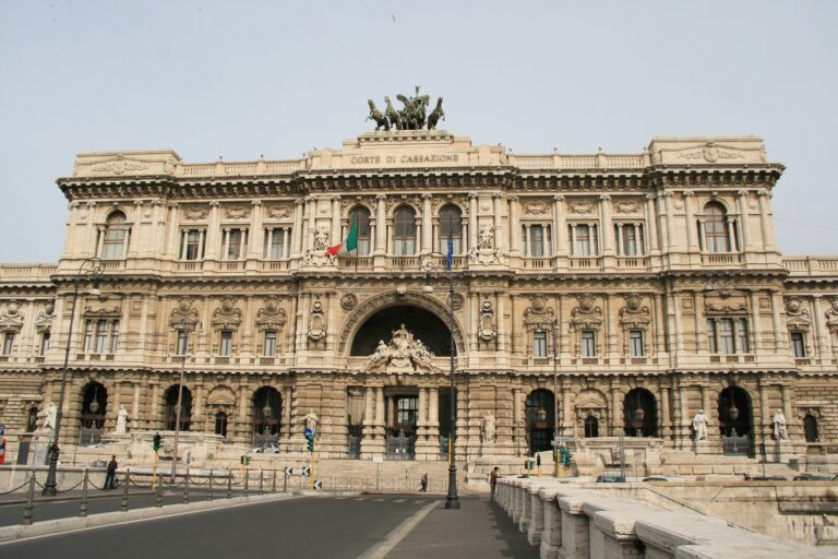 “Bimbominkia” è diffamazione lo afferma la Cassazione