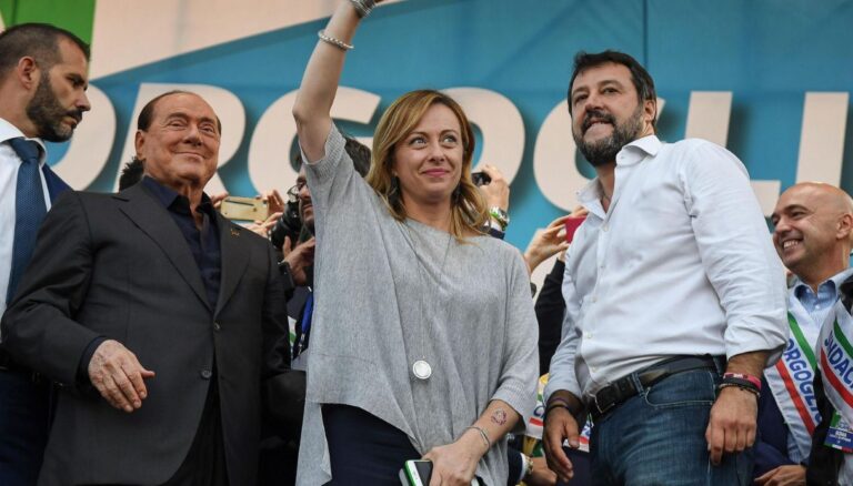 Centrodestra a valanga