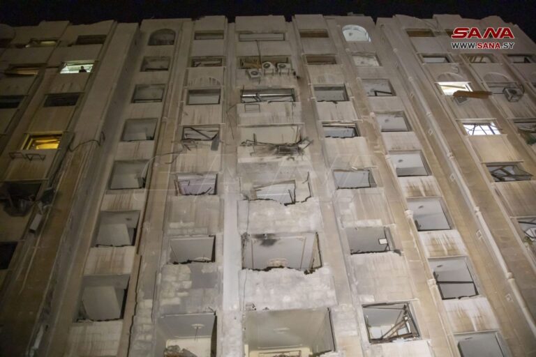 Missile israeliano colpisce edificio nel centro di Damasco, cinque morti