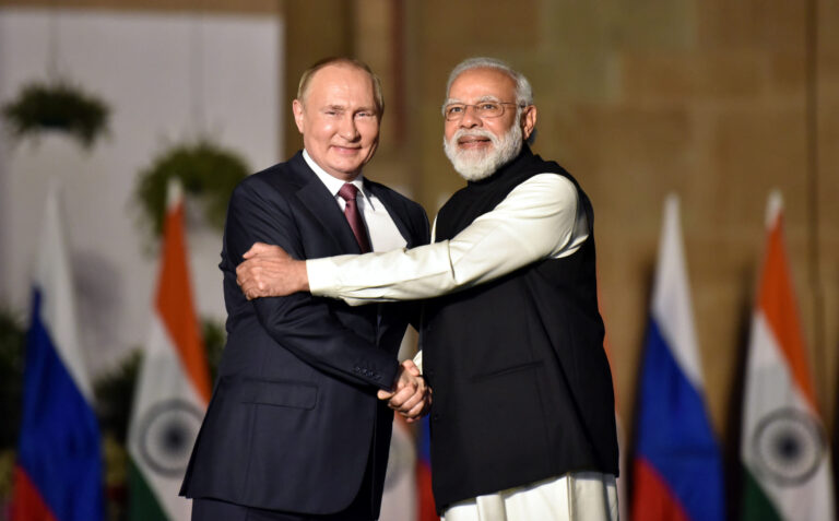 India-Russia, un gioco di ombre