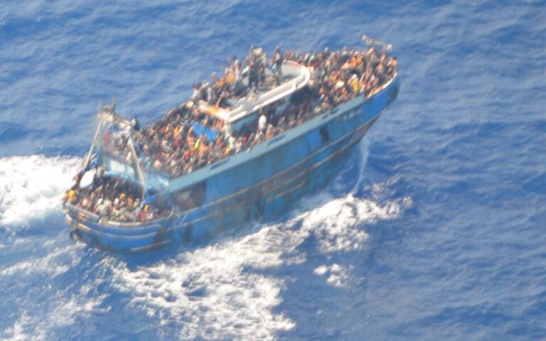 Drammatico naufragio al largo della Grecia