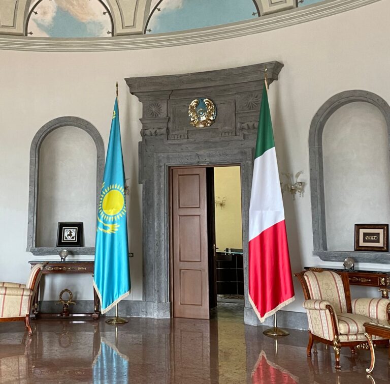 La politica estera del Kazakhstan. Intervista all’Ambasciatore Yerbolat Sembayev