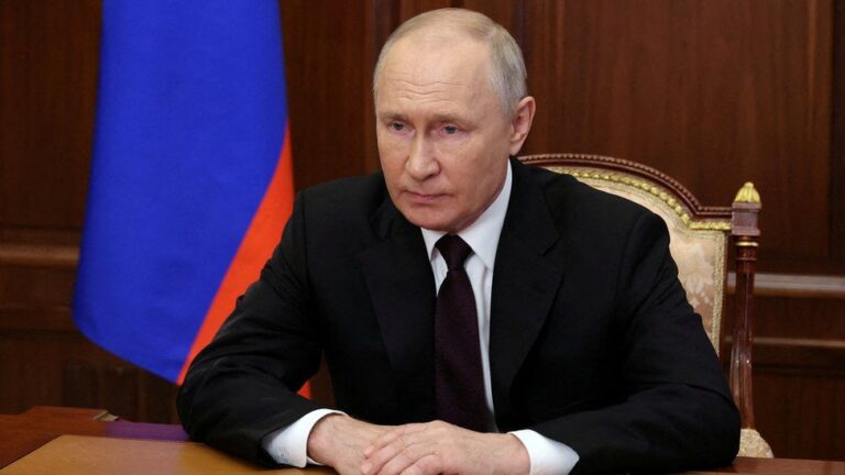 Putin ordina ai combattenti Wagner di firmare giuramento di fedeltà