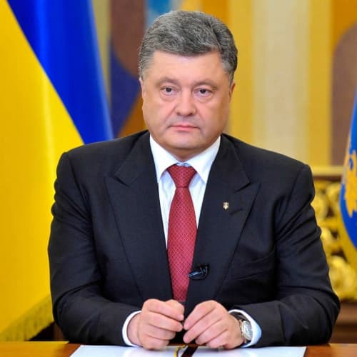 Doppio Gioco: Poroshenko e le sue ambigue connessioni con Mosca