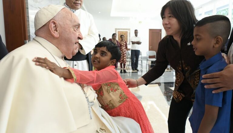 L’importanza del viaggio di Papa Francesco in Indonesia