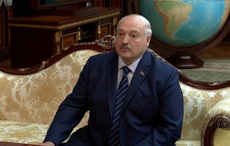 Lukashenko: Bielorussia e Russia pronte a esercitazioni congiunte “di natura esclusivamente difensiva”