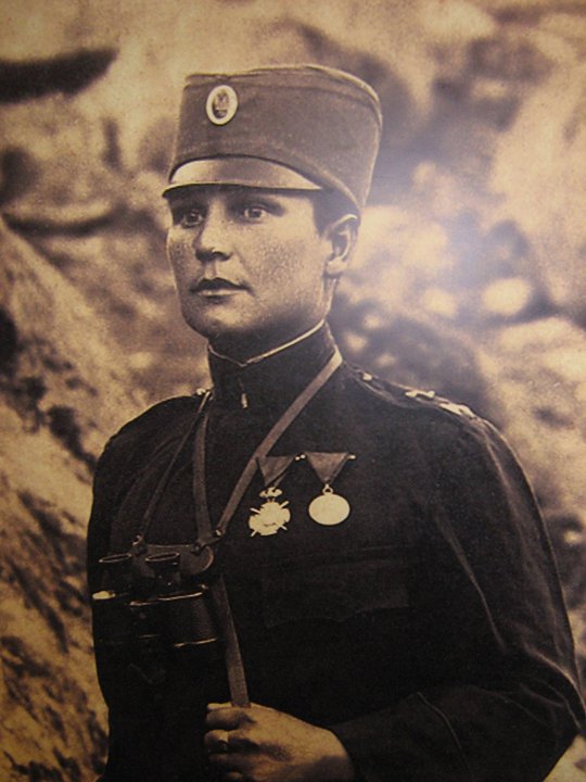 La granata e il grembo: la doppia vita di Milunka Savić, eroina dimenticata