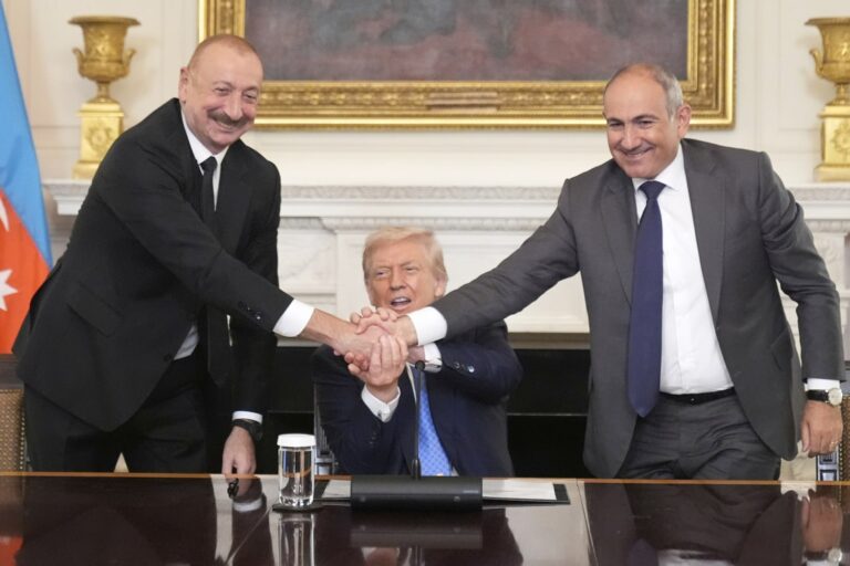 Storico accordo di pace tra Armenia e Azerbaigian: il “Corridoio Trump” cambia gli equilibri nel Caucaso meridionale