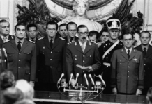 Il golpe del 1976 in Argentina: dittatura, storia e memoria a cinquant’anni di distanza il generale Jorge Rafael Videla giura come presidente dell'Argentina dopo il successo del colpo di Stato del 24 marzo 1976