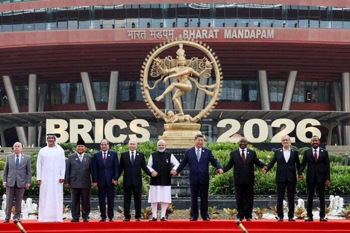 Foto di gruppo dei leader al vertice di Nuova Delhi, 12 settembre 2026
