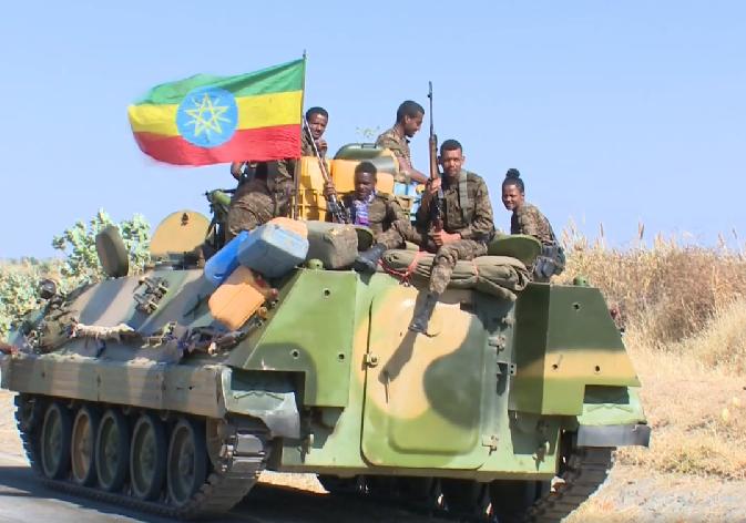 Forze etiopi a Mekelle, dopo la riconquista della capitale regionale.